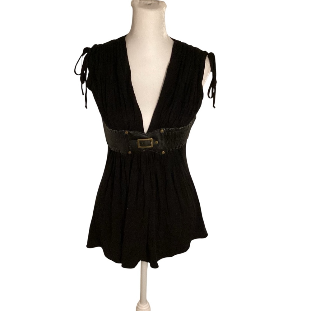 Sky Small Black Sleeveless Blouse with Leather Belt
